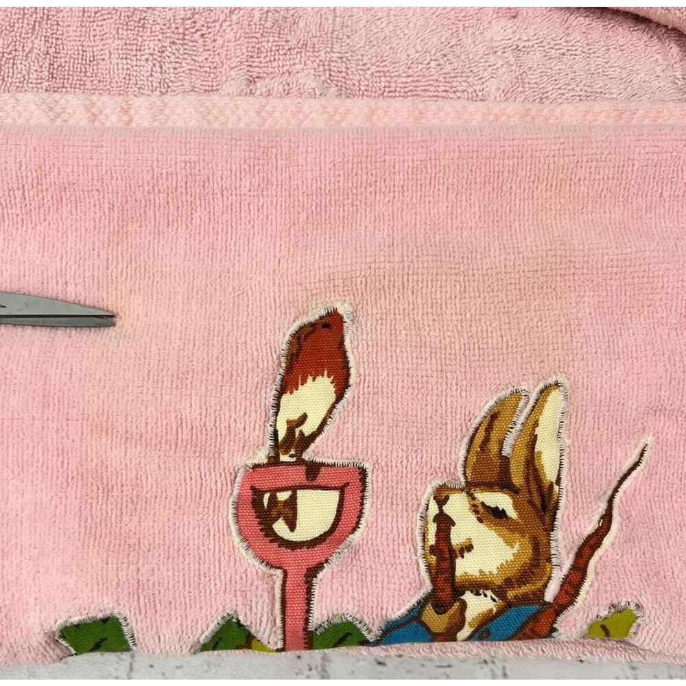 Set 3 Martex Peter Rabbit Pink Vintage Bath Towel Beatrix Potter Naughty Peter - Picture 8 of 9